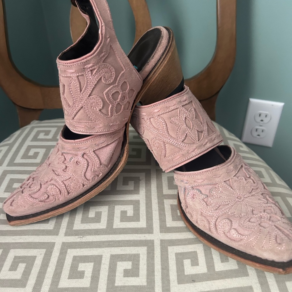 Elegant Embroidered Women's Ankle Booties